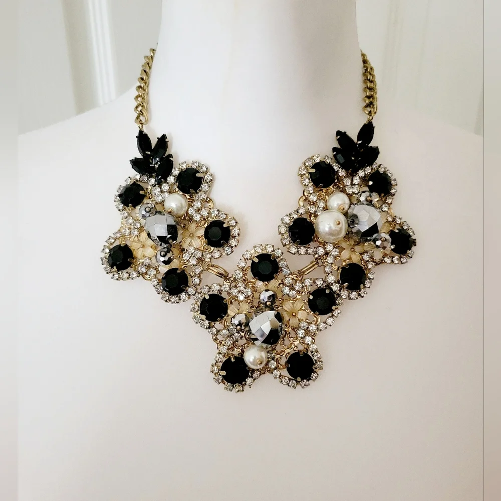 Gorgeous Black/Gold Floral Crystal Rhinestone Faux Pearl Statement Necklace